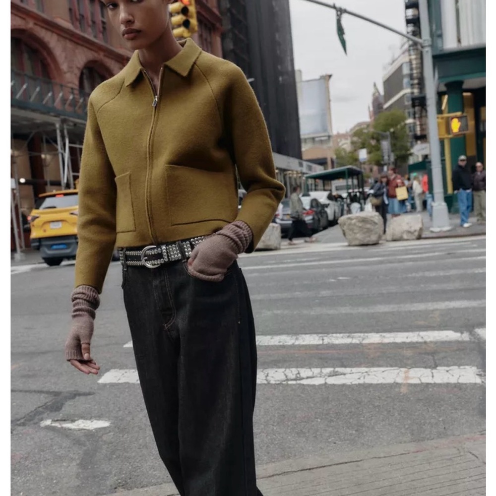 KNIT JACKET WITH ZIPPER